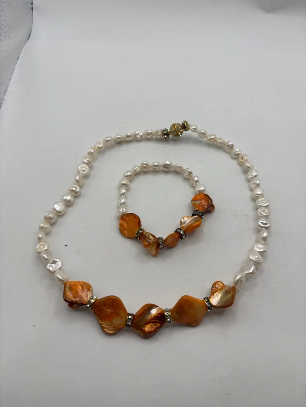 VTG Artisan necklace white freshwater baroque pearls w/orange mother of pearl - Picture 6 of 10